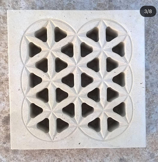 GRIGLIE DI AREAZIONE PIETRA LECCESE Tutti i modelli sono personalizzabili con variazione di prezzo