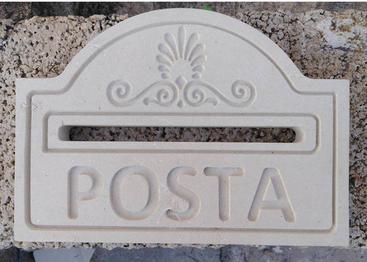 BUCHE E CASSETTA POSTA IN PIETRA