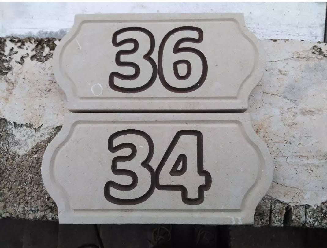 NUMERI CIVICI IN PIETRA LECCESE