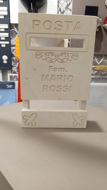 BUCHE E CASSETTA POSTA IN PIETRA
