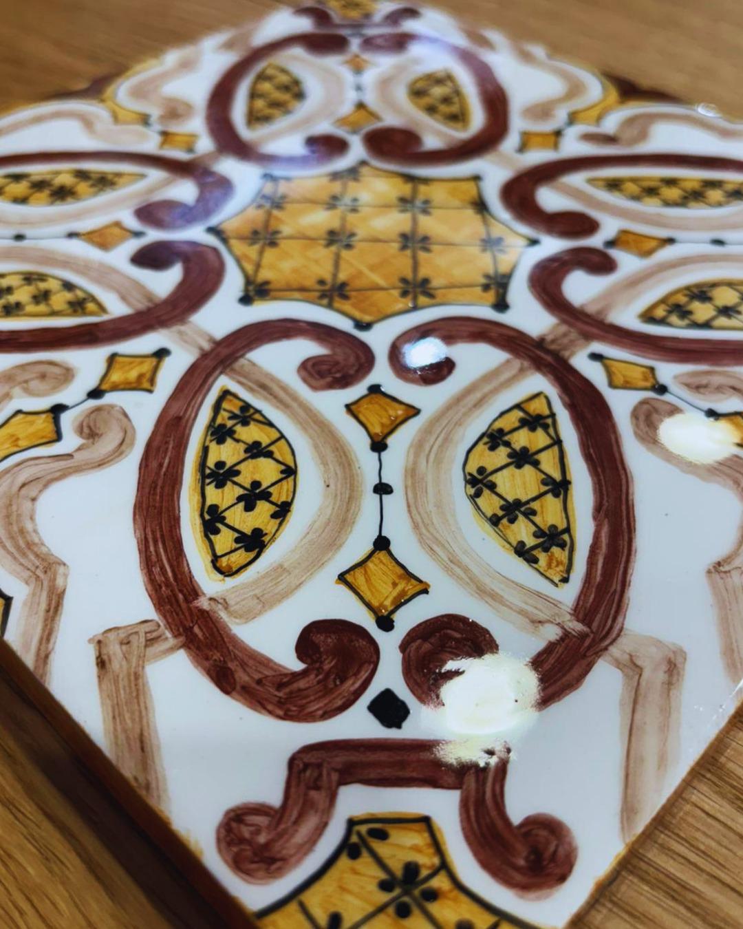 MATTONELLA/SOTTOPENTOLA IN CERAMICA DIPINTO A MANO